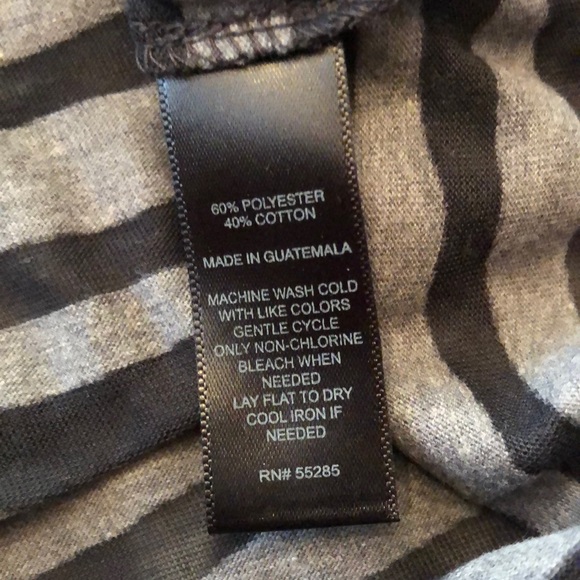 Express Zebra Black Gray V-neck Semi Sheer Size Small - Picture 8 of 13